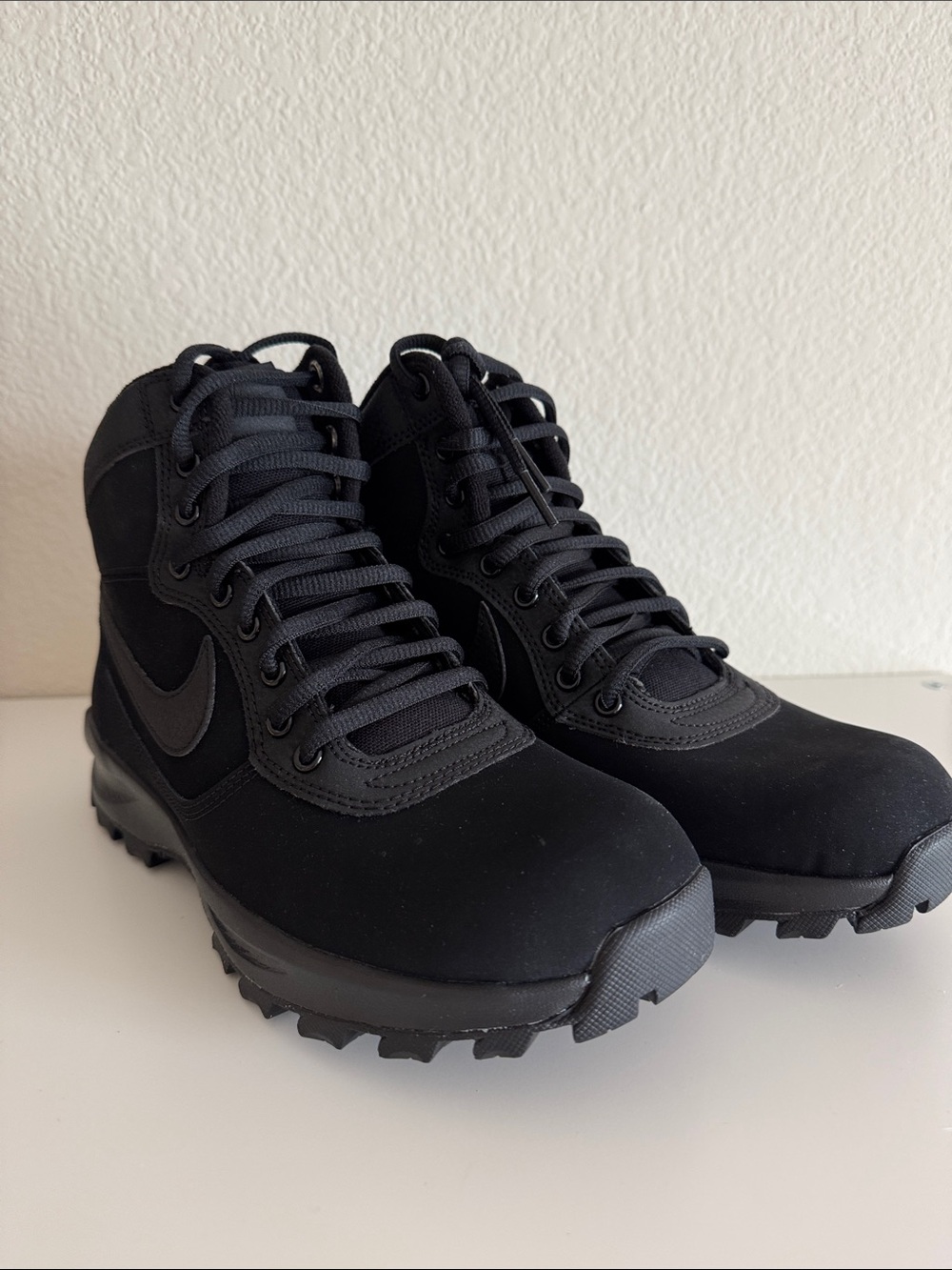 NWOT Nike Men’s Black High-Top Tactical Boots